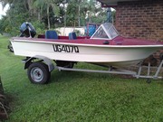 14ft fiberglass runabout with 1998 30 hp mariner