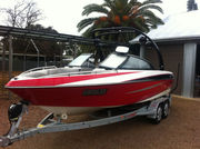 Malibu Sunscape 21LSV Ski & Wakeboard Boat